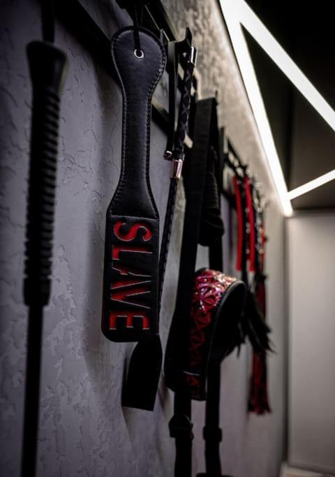 Bdsm Apartman V Bratislave -Adults Only Bratislava Exterior foto